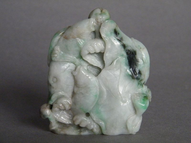 Chinese Jadeite Carp & Lotus 'Boulder', Late 18th/19th Century 鲤鱼翡翠把件
