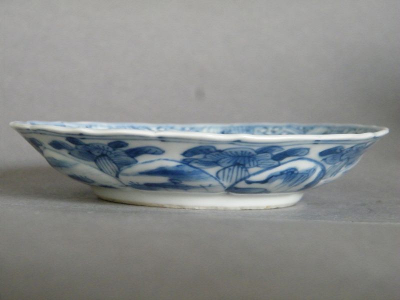 Small Blue and White Chinese Export Saucer Dish Kangxi 1662-1722