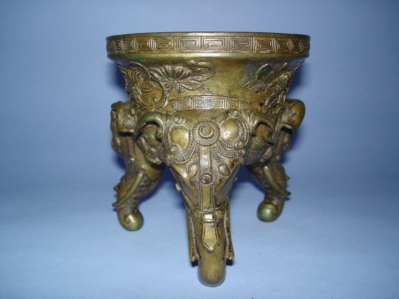 18thCentury Chinese Bronze Tripod Censer - Qianlong