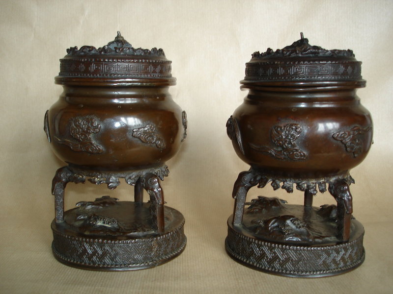 Pair of Japanese Bronze Censers and Covers - Meiji
