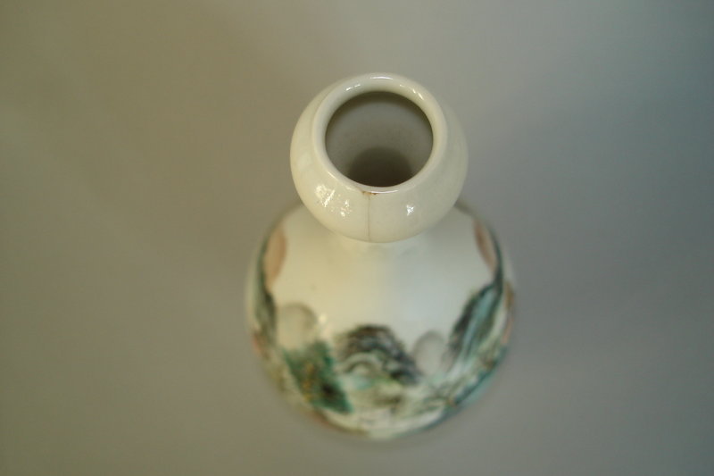 Small Early 20th Century Chinese &quot;Garlic necked&quot; Vase