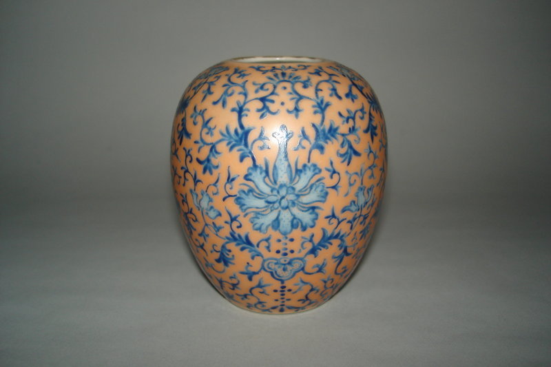 Finely Enamelled Chinese Vase Jurentang Mark c1916-1920