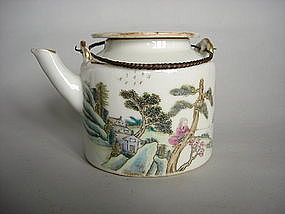 19C Famille Rose Enamelled Small Chinese Tea/Wine Pot