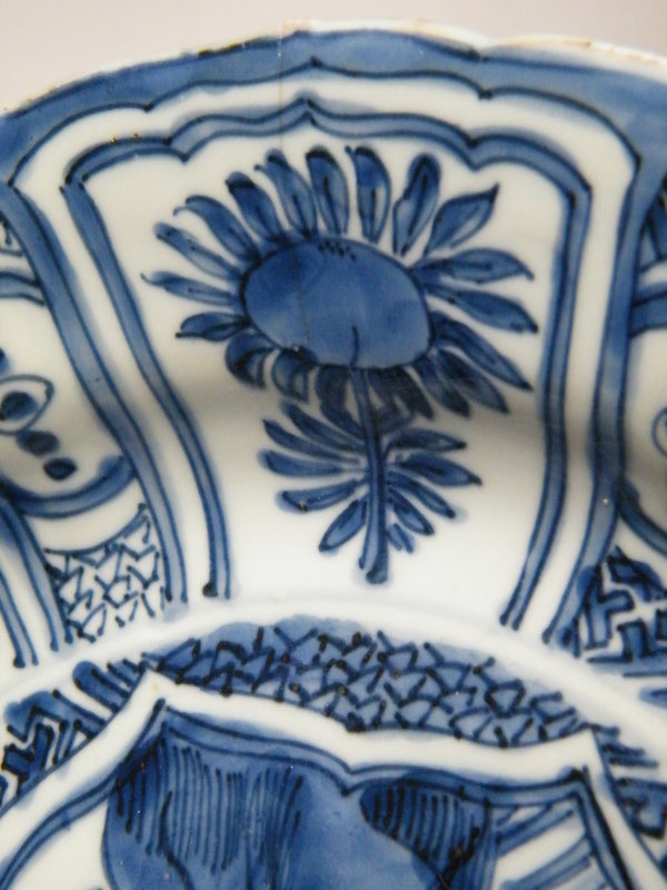 Large Late Ming Kraak Porcelain Dish, Wanli (1573-1619)