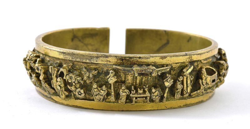 17/18C Chinese Gilt Bronze Man's Bangle Bracelet Figure