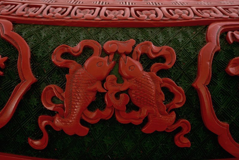 Old Chinese Two Tone Red &amp; Black Cinnabar Lacquer  Dragon Box