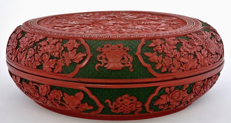 Old Chinese Two Tone Red &amp; Black Cinnabar Lacquer Dragon Box