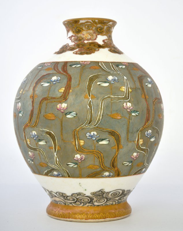 Meiji Japanese Kinkozan Satsuma Vase French Deco
