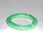 A Vintage Jadeite Bracelet with Apple-Green/White Hues