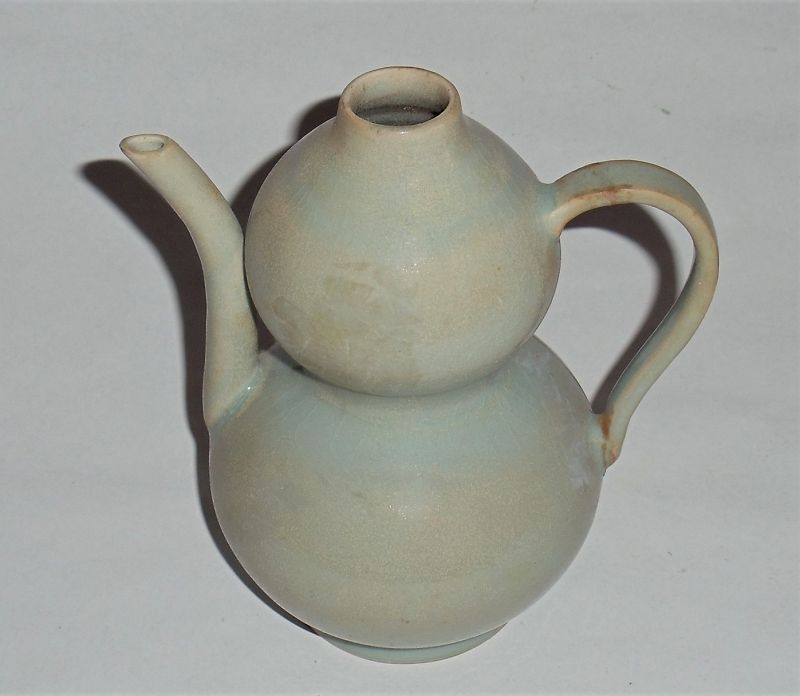A Rare Song Dynasty Ruyao Greyish-Green-Glazed Wine-Pot