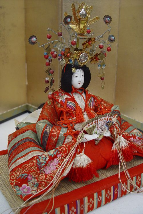 Japanese Dairi-bina Emperor and Empress Hina Dolls