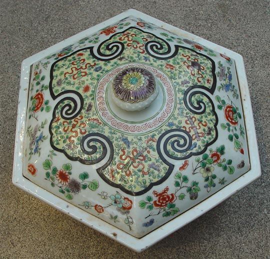 Old Chinese hexagonal Covered Deep Dish