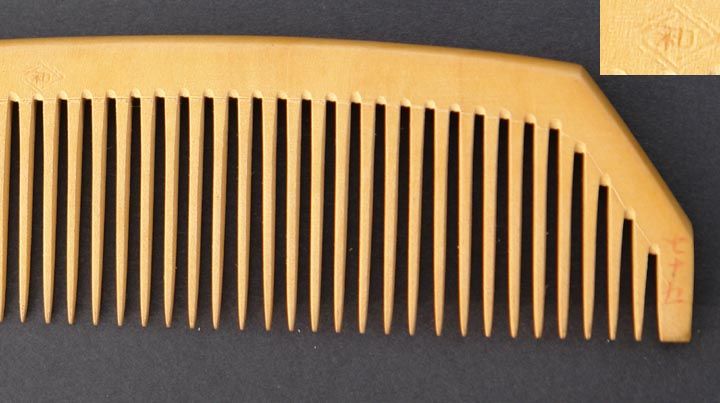 Japanese Tsuge wood sukashi-bori hair combs pin set