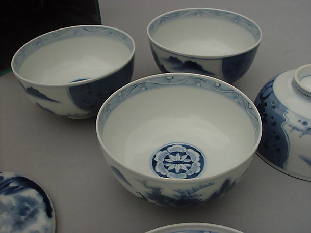A set of Hirado Bowls with Lids- #1