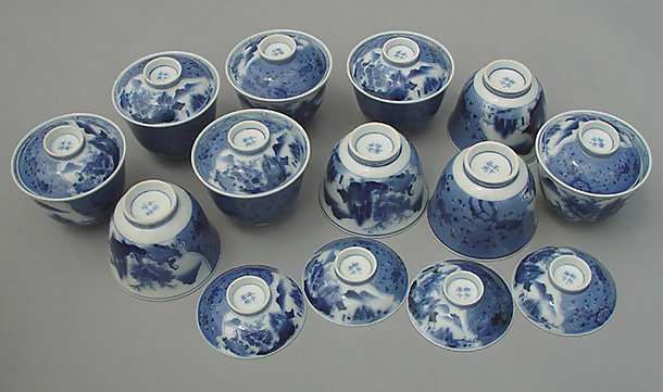 A set of Hirado Bowls with Lids - #2