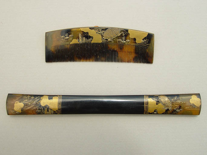 Japanese Antique Hair Comb and Pin Kanzashi in Makie