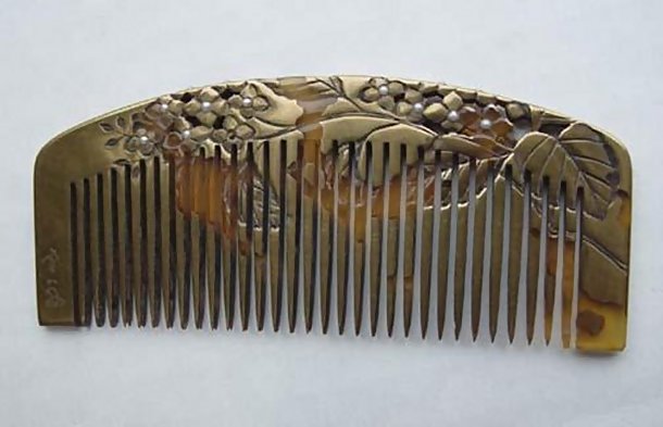 Japanese Kanzashi Hair Ornament, Gold comb