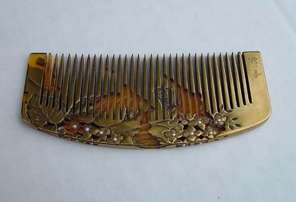 Japanese Kanzashi Hair Ornament, Gold comb