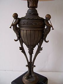 An  Elegant  Late 19th / Early 20th Century Bronze Lamp