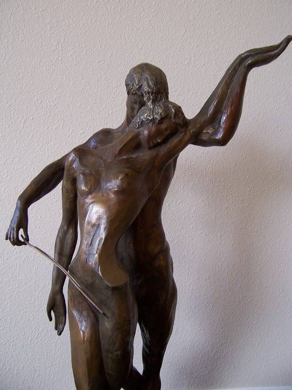 Misha Frid, &quot;The Cello Player&quot; in Bronze