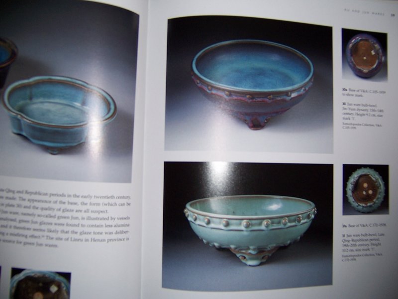 Reference Book: Song Dynasty Ceramics