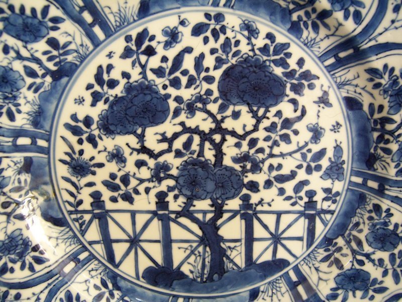 A Kangxi Period (1662-1722) Blue and White Export Plate