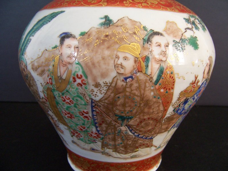 A Good Japanese Kutani Jar, Meiji Period 1868-1912