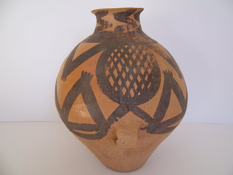 A Fine and Large Majiayao Neolithic Jar with TL Test