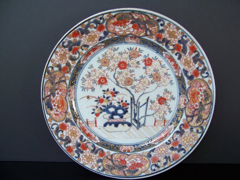 A Very Fine Early Japanese Imari Charger 1690-1730