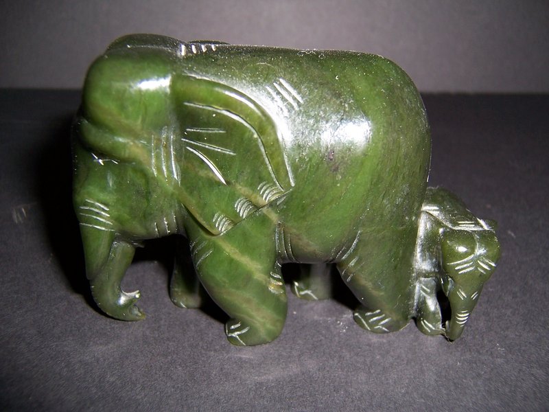 A Thai Nephrite Jade Elephant Group Carving