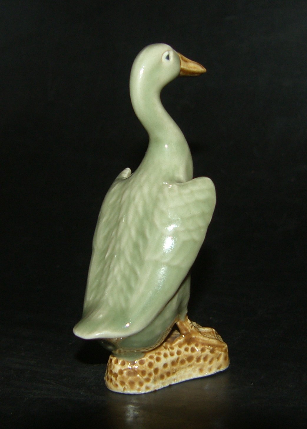 Chinese Porcelain Duck, Republic 1912 - 1949