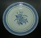 Blue and white plate, Qianlong ( 1736 - 1795 )