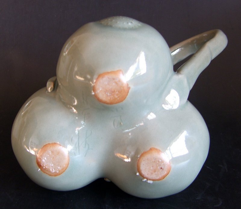 Celadon tepot, 20th century