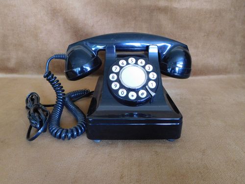 VINTAGE MICROTEL PUSH BUTTON TELEPHONE