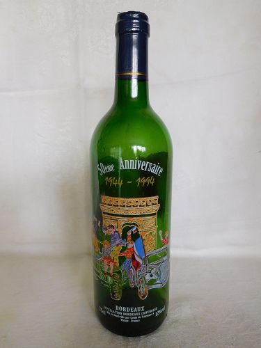 WORLD WAR II D DAY 50TH ANNIVERSARY COMEMORATIVE BOTTLE