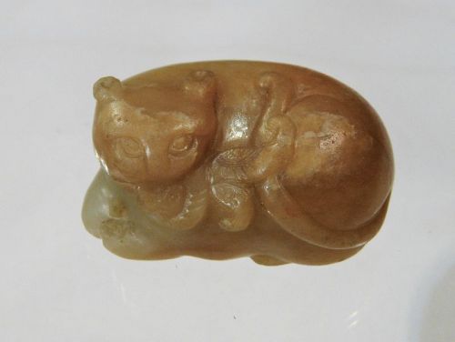 Jade pendant Tiger and cub. China Ming