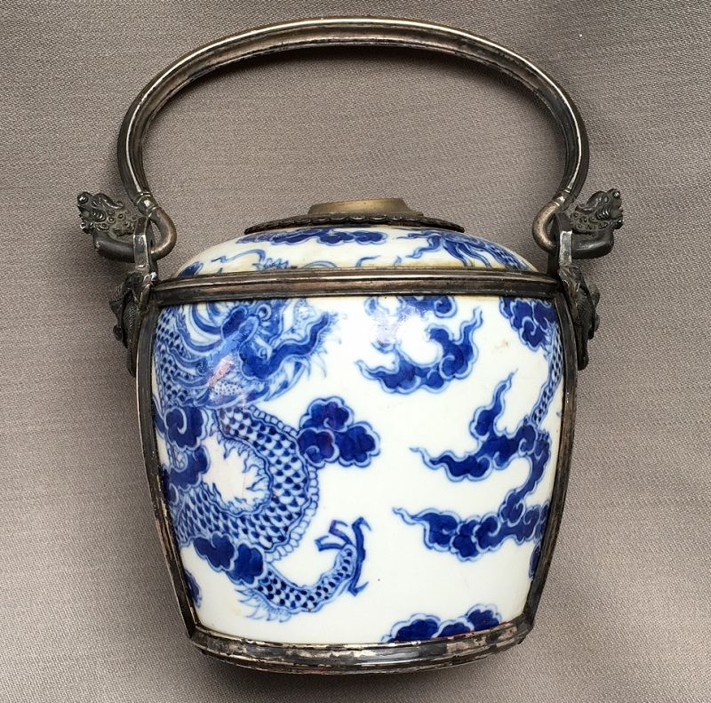 Chinese porcelain water pipe for Hué impérial Palace