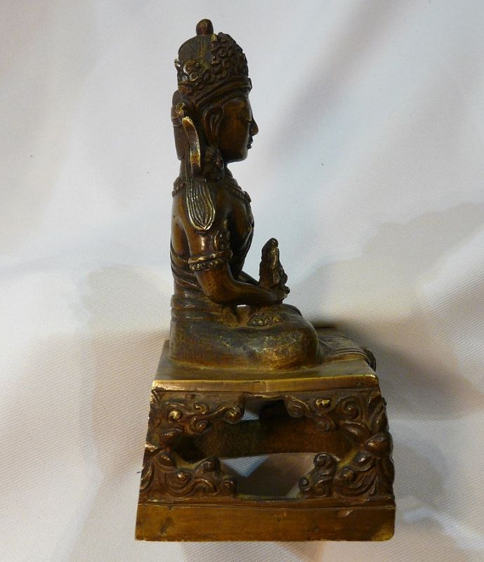 Cast bronze buddha seated on stand Qing period
