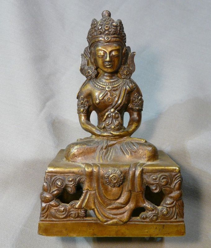 Cast bronze buddha seated on stand Qing period