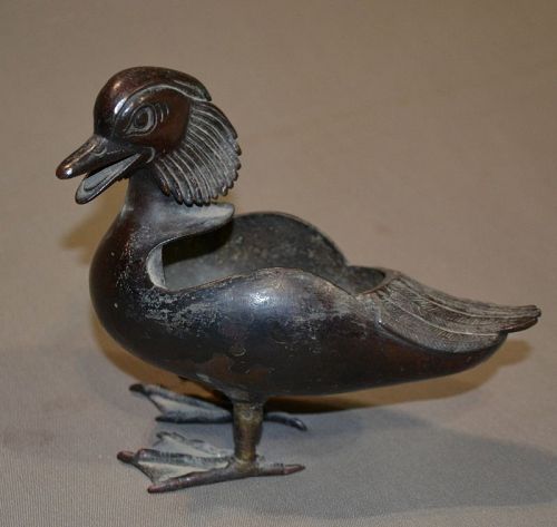 Censer Duck in cast bronze. Qing or Edo