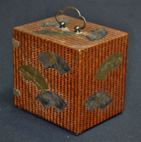 Drawer box with basketry, silver and gilded copper.