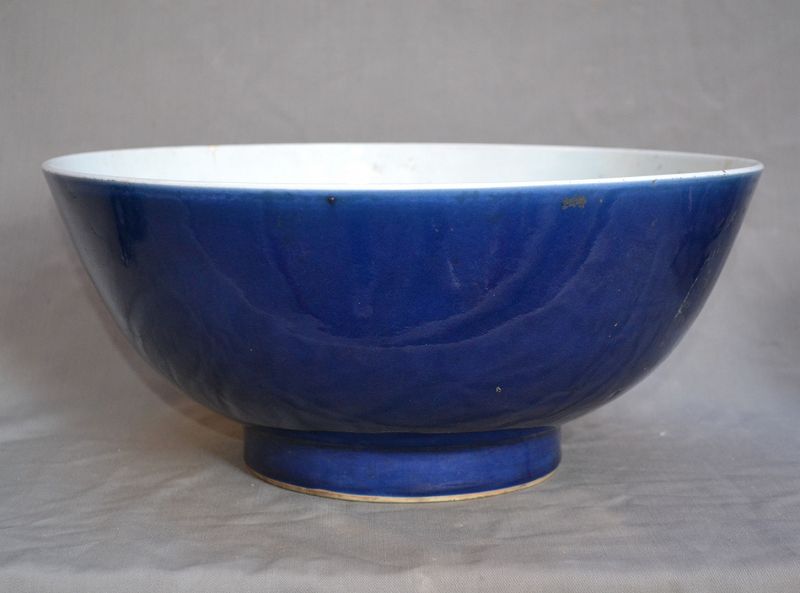Large blue porcelain bowl.China 18th century.