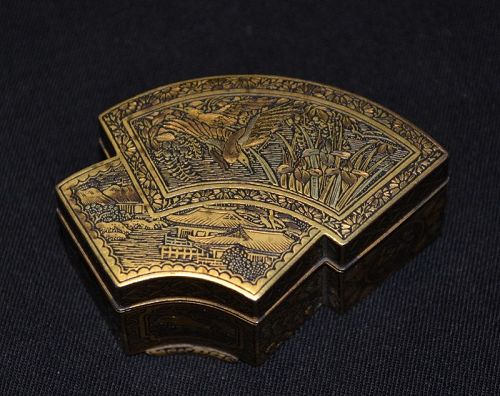 Japanese gilt bronze box.Meiji period