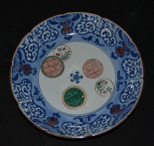 Arita porcelain Dish. Edo period late 17th century earlier 18th