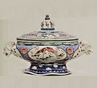 Imari Tureen of European goldsmith piece form. Genroku period.