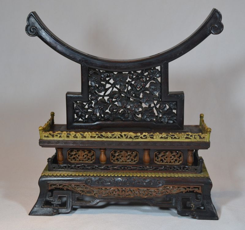 Chinese hardwood stand for Bi jade. China Qing dynasty