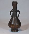Chinese cast bronze vase. "Garlic" form.Early Qing. 18th or before