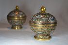 Pair of round boxes in gilded bronze cloisonné with enamel. China 20th