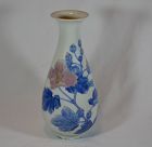 Japanese porcelain vase.Peonies.Tominaga Genroku. Japan Meiji period