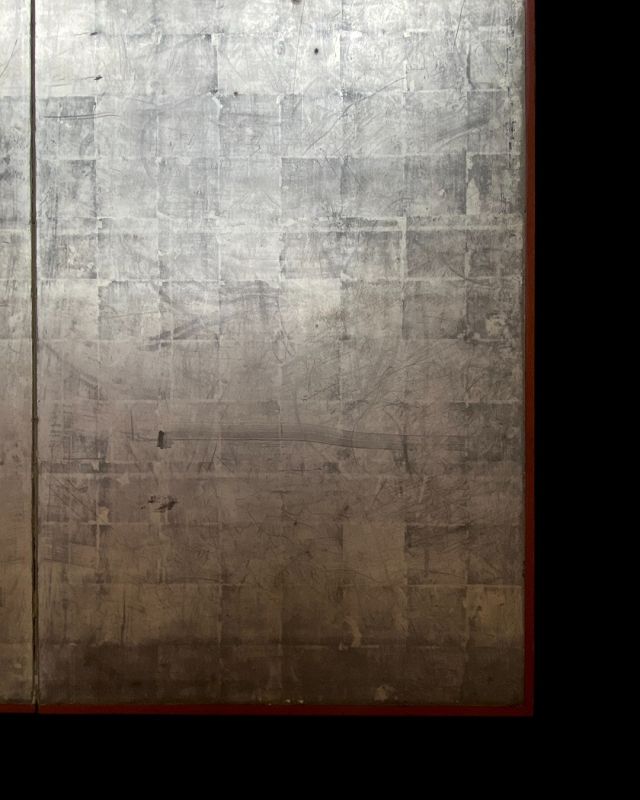 油彩『Slumbering Silver Screen』(眠る銀幕) Elegant Meiji-Era Two-Panel Silver Leaf Screen (item #1503242)